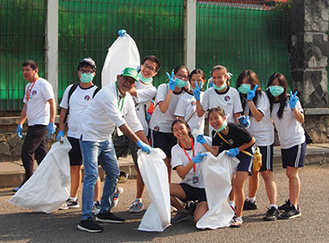 Clean Up Jakarta Day